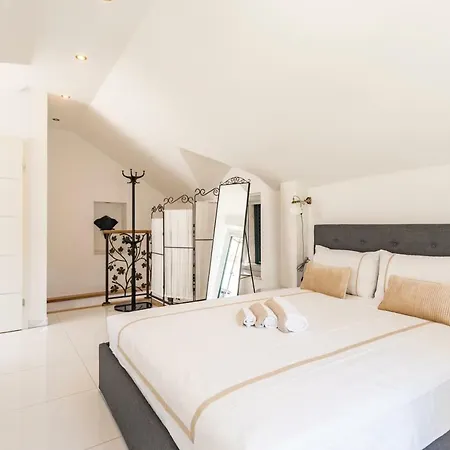 The Charm Heritage 4*